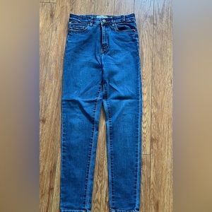 Fancy trendy skinny jean size 28